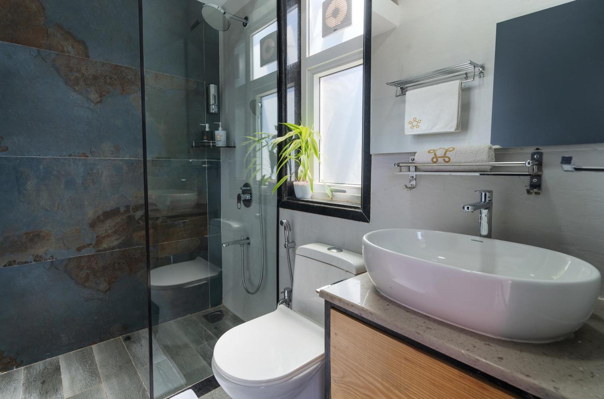 Saffronstays Calvin - 3 Bedroom Pool Villa In โลนาวาลา ภายนอก รูปภาพ