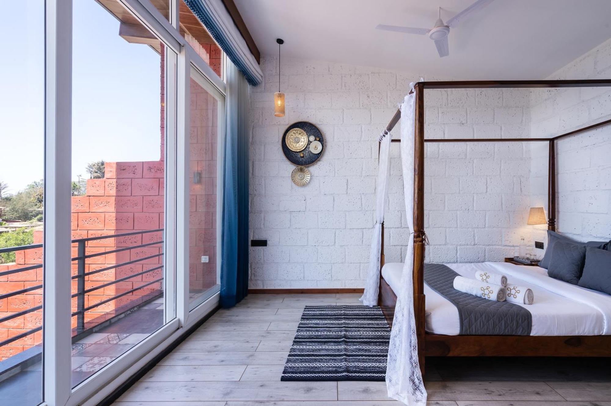 Saffronstays Calvin - 3 Bedroom Pool Villa In โลนาวาลา ภายนอก รูปภาพ